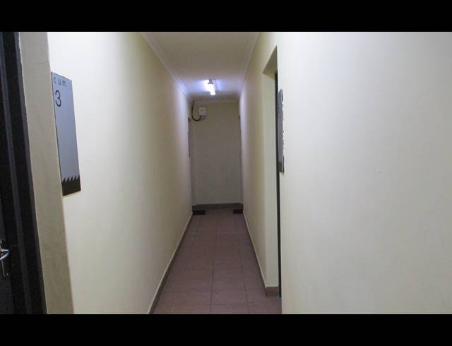 1 BEDROOM APARTMENT FOR SALE IN HELDERKRUIN